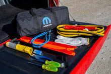KIT DE EMERGENCIA MOPAR (5)