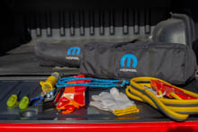 KIT DE EMERGENCIA MOPAR (6)