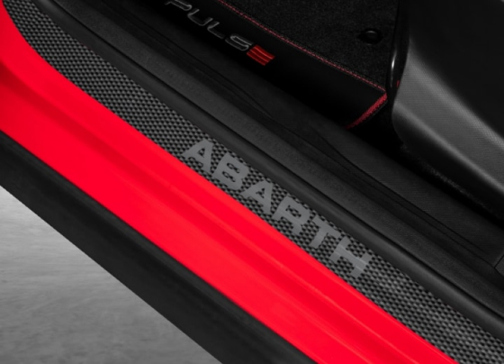 PROTECTOR DE ZOCALO ABARTH